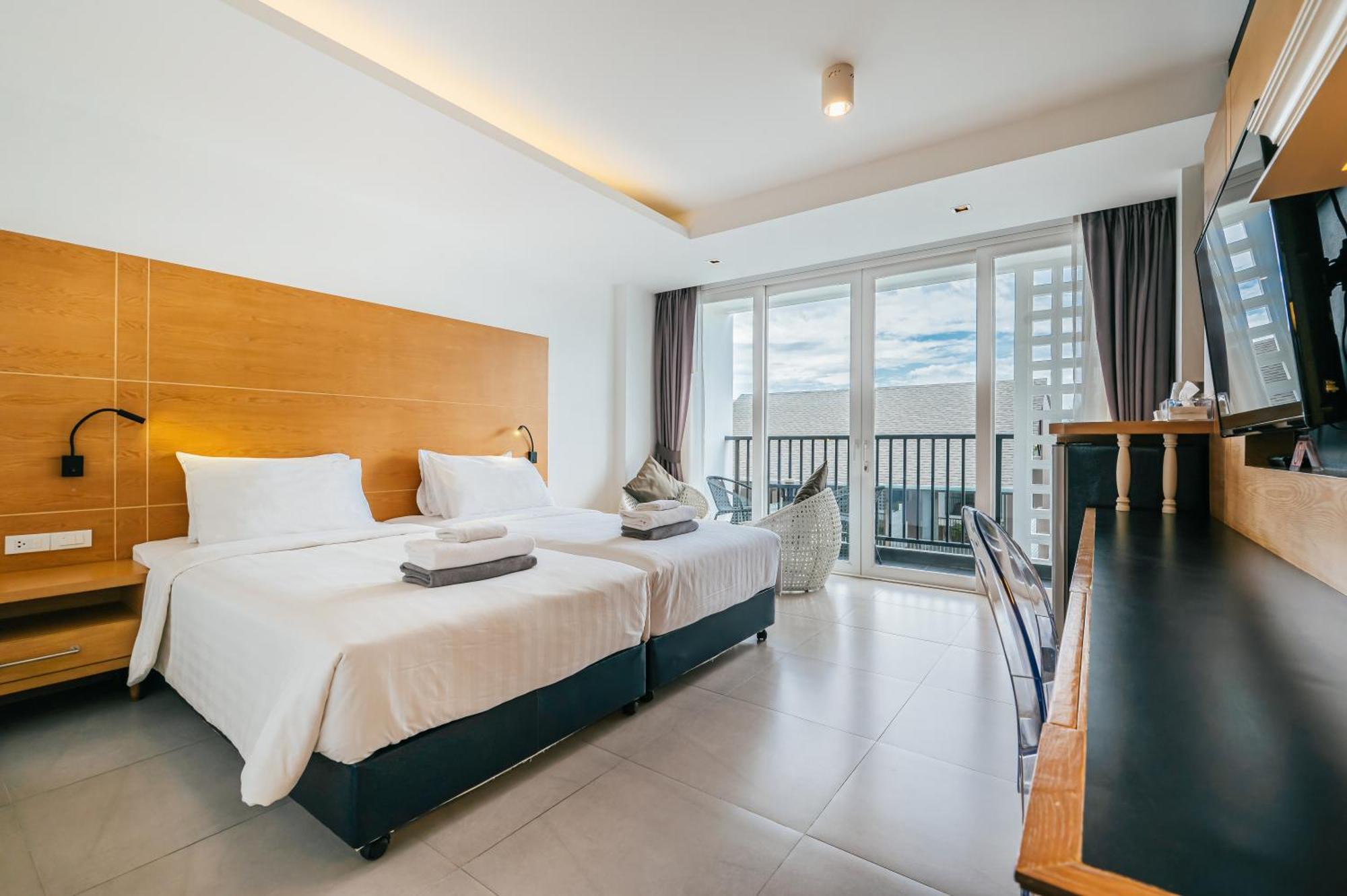 Vivace Hotel Pantai Kamala Luaran gambar