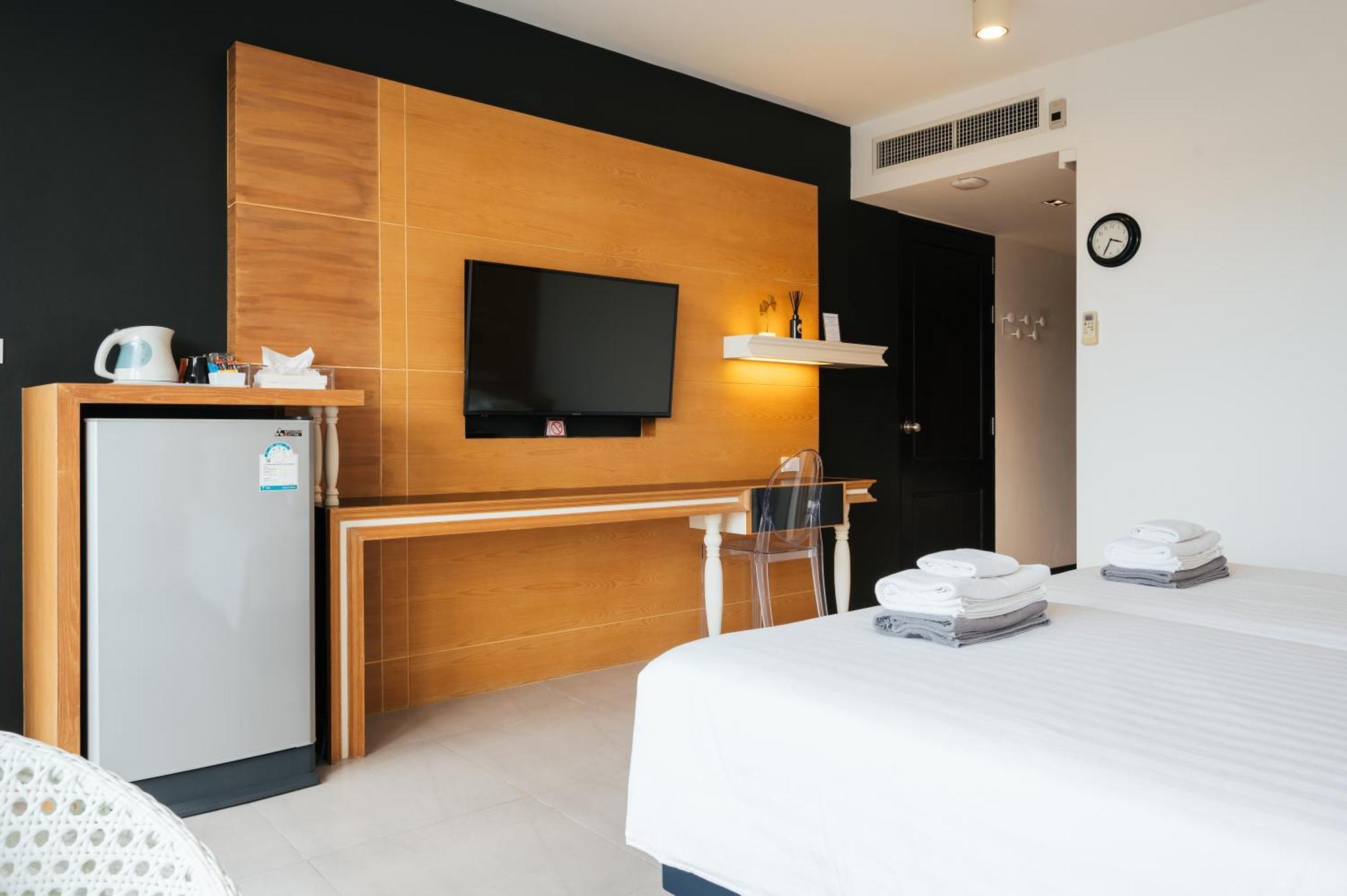 Vivace Hotel Pantai Kamala Luaran gambar