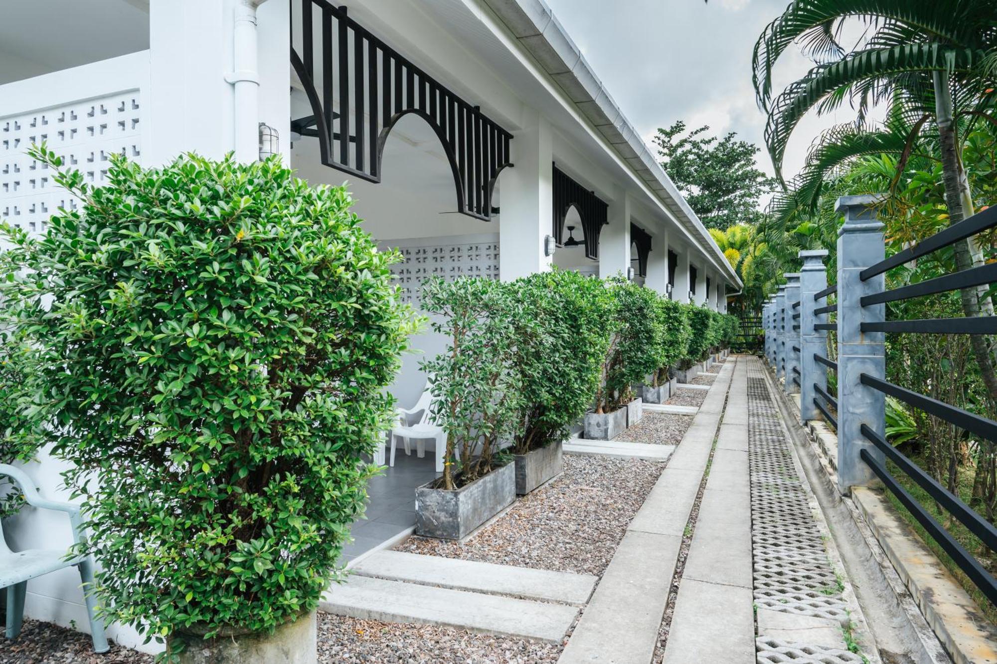 Vivace Hotel Pantai Kamala Luaran gambar